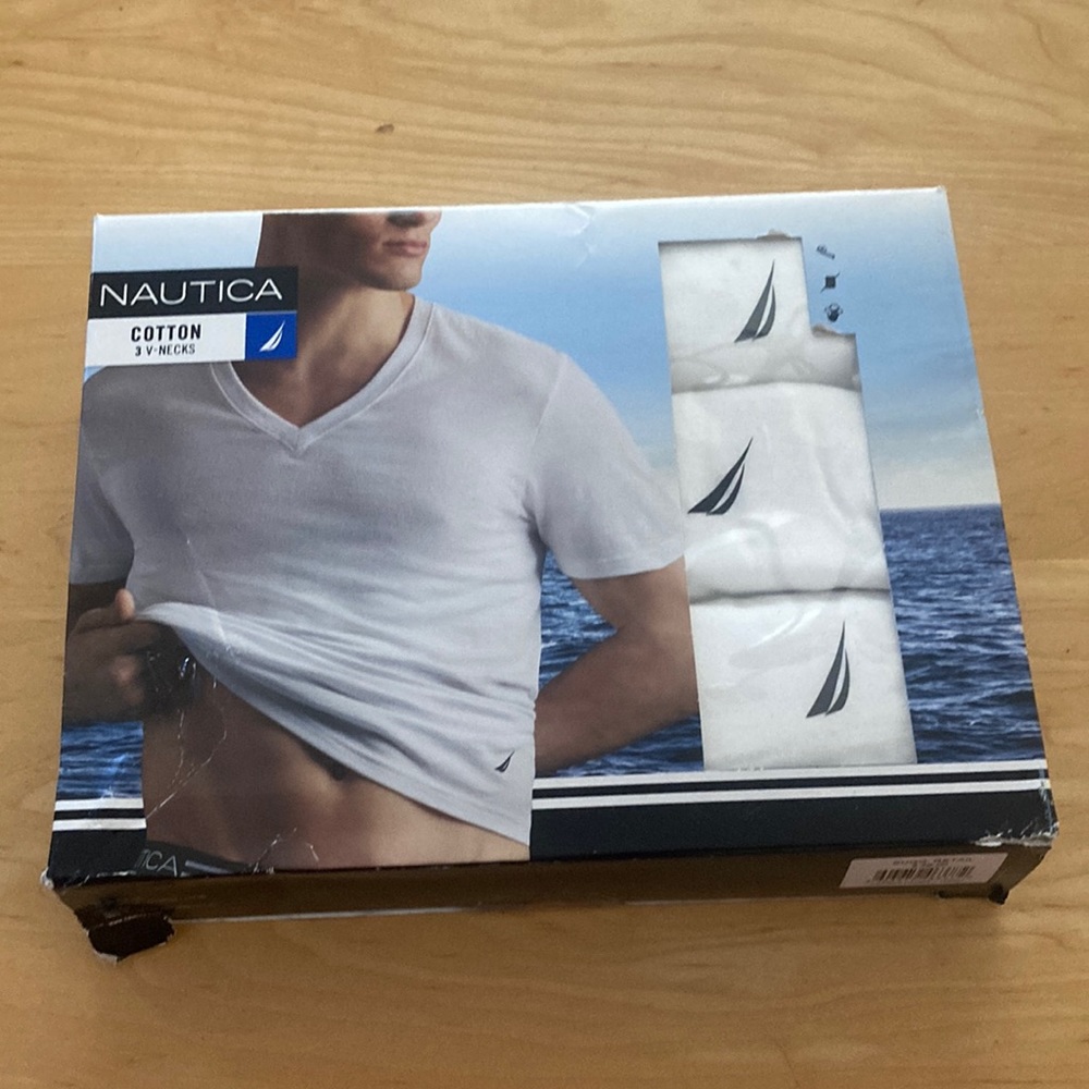 NWT Nautica V-Neck T Shirts . 3 pack